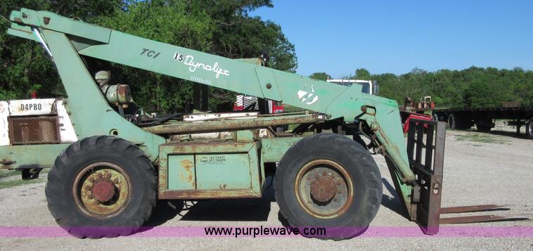 image for item D2436 Dynalift D4P80 telehandler