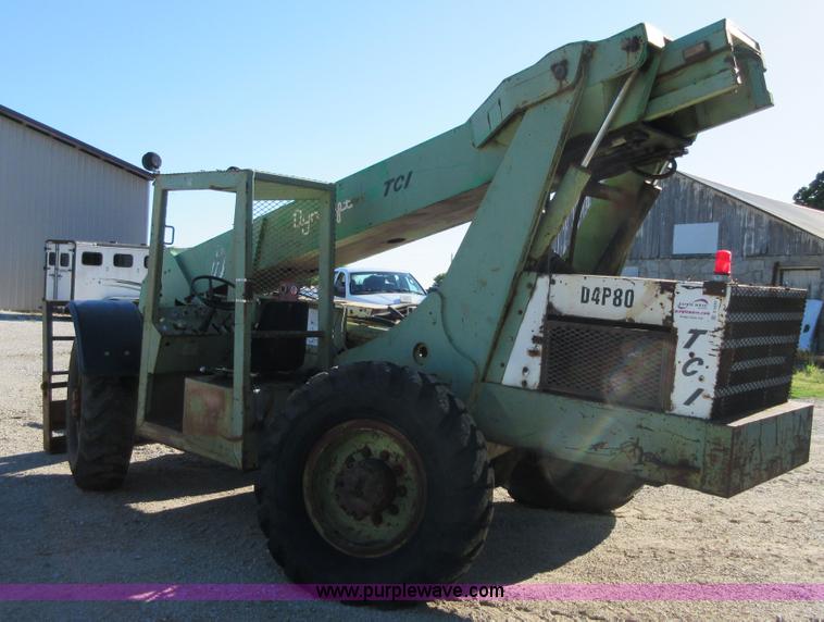 image for item D2436 Dynalift D4P80 telehandler