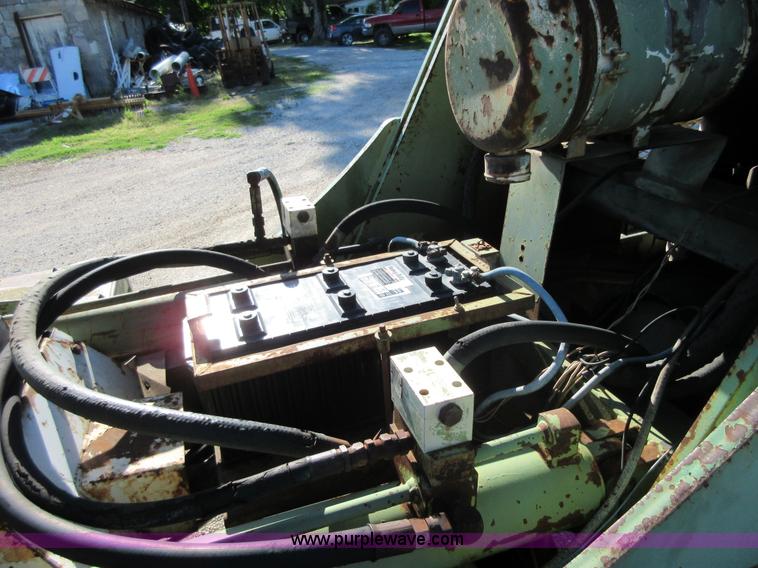 image for item D2436 Dynalift D4P80 telehandler