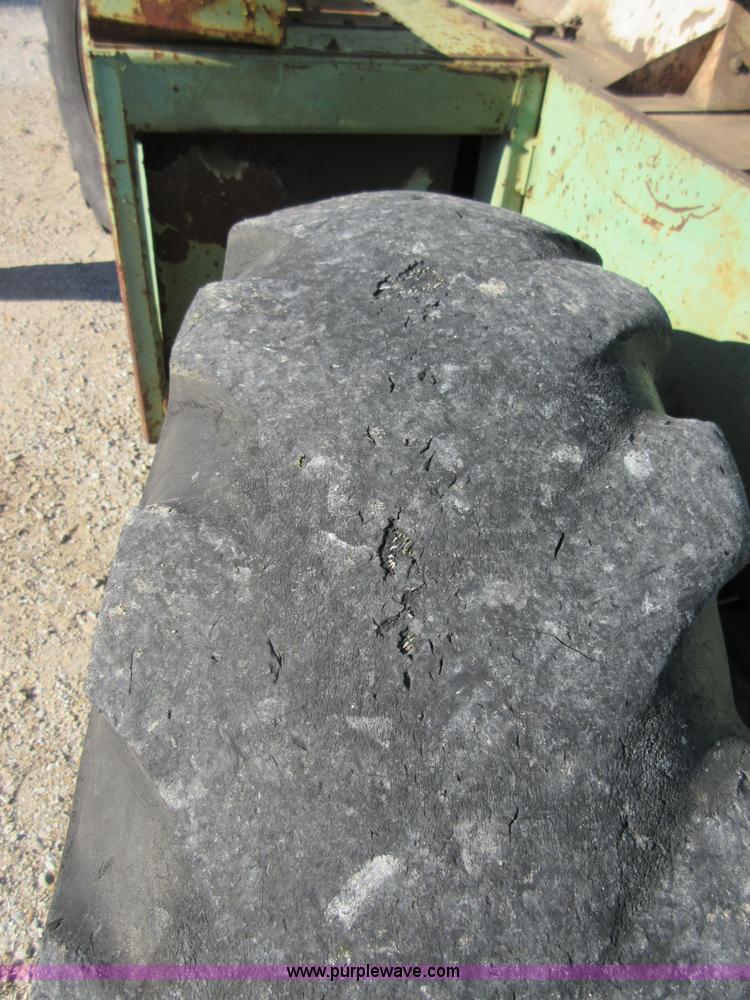 image for item D2436 Dynalift D4P80 telehandler