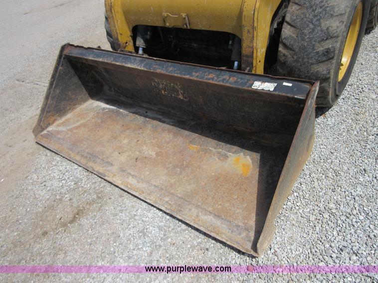 image for item D2438 2006 Caterpillar 252B skid steer
