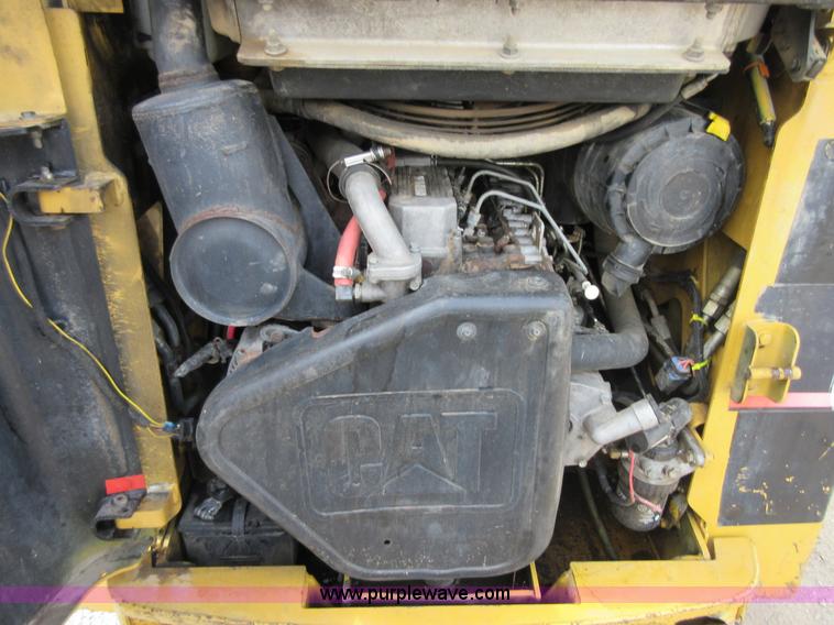 image for item D2438 2006 Caterpillar 252B skid steer