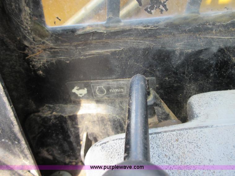 image for item D2438 2006 Caterpillar 252B skid steer