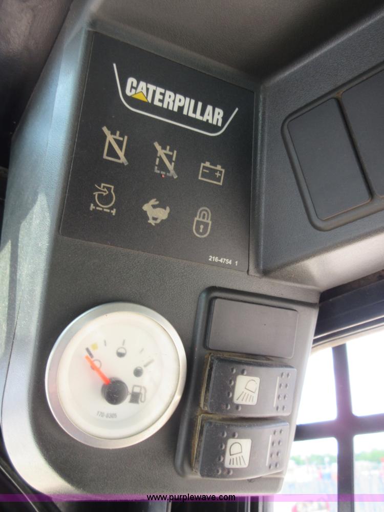 image for item D2438 2006 Caterpillar 252B skid steer