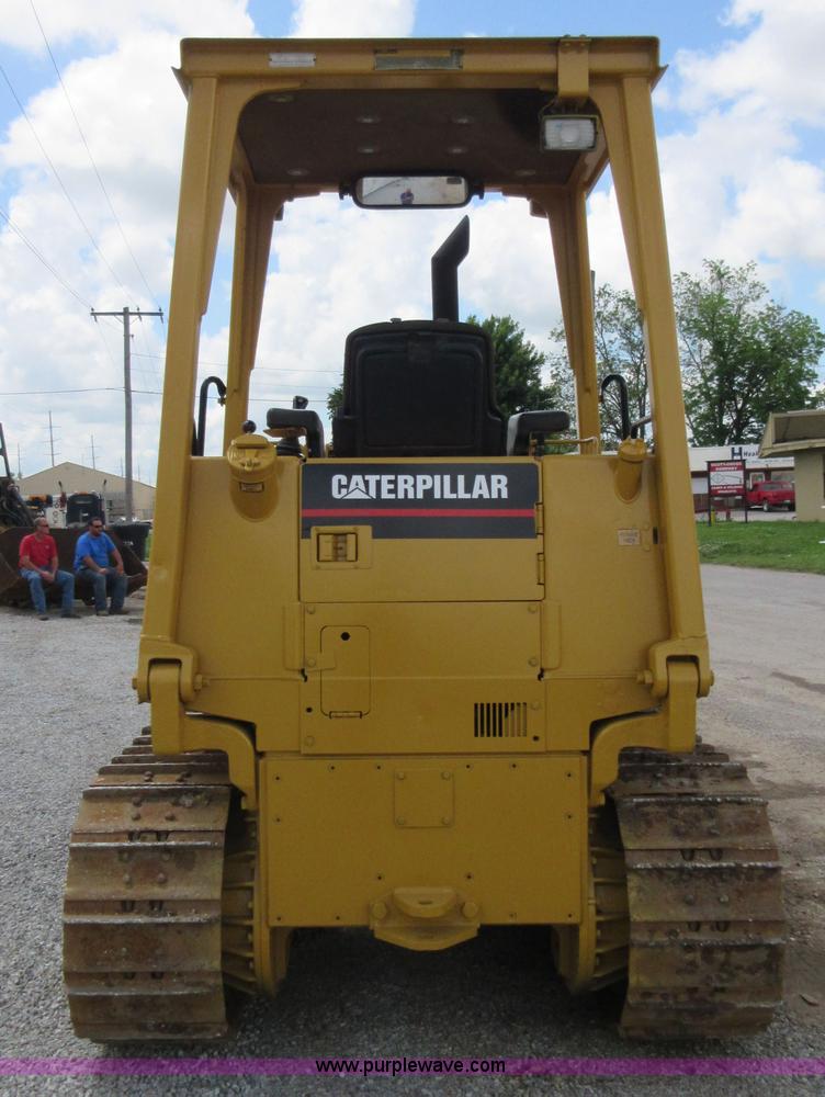 image for item D2439 1999 Caterpillar D3C XL Series III dozer