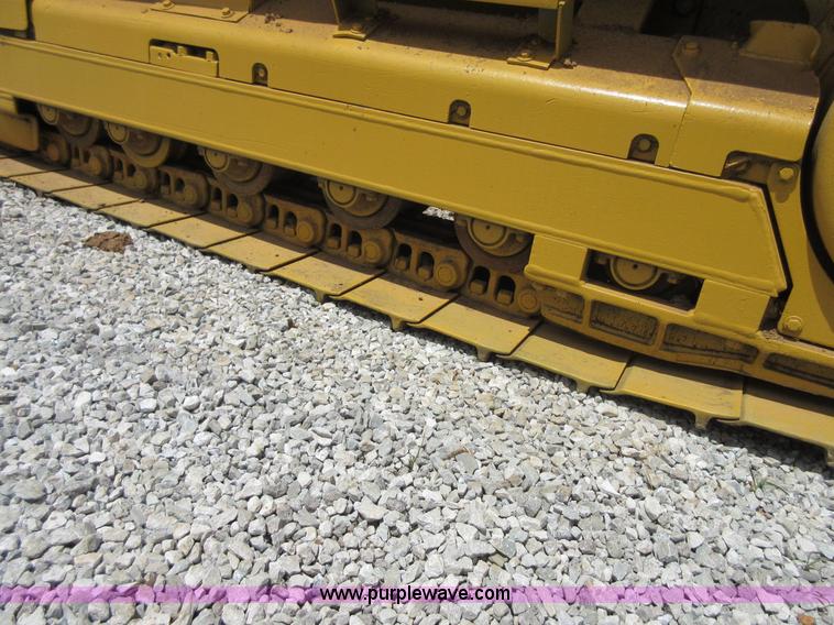 image for item D2439 1999 Caterpillar D3C XL Series III dozer