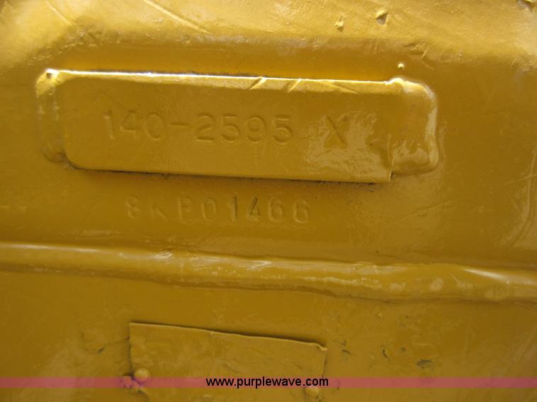 image for item D2439 1999 Caterpillar D3C XL Series III dozer