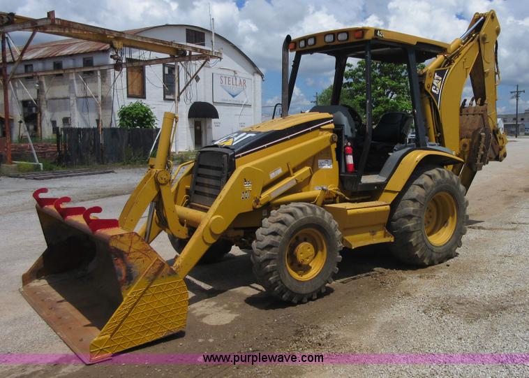image for item D2440 2001 Caterpillar 420D backhoe