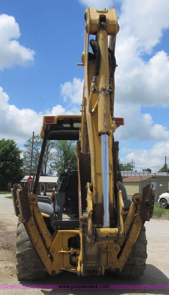 image for item D2440 2001 Caterpillar 420D backhoe
