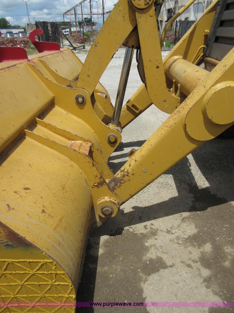 image for item D2440 2001 Caterpillar 420D backhoe