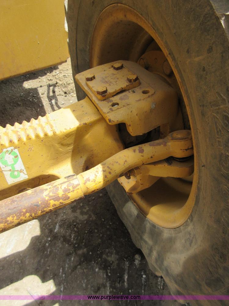 image for item D2440 2001 Caterpillar 420D backhoe