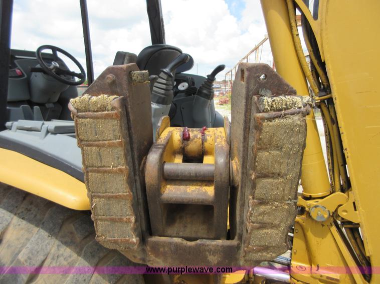image for item D2440 2001 Caterpillar 420D backhoe