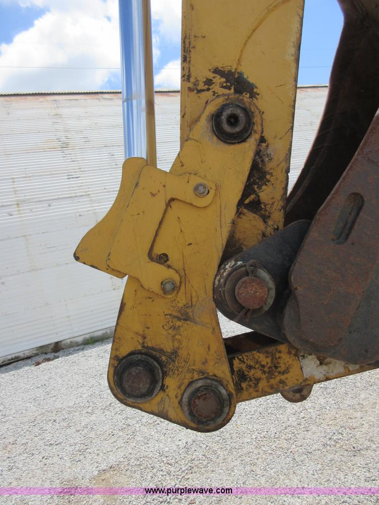 image for item D2440 2001 Caterpillar 420D backhoe