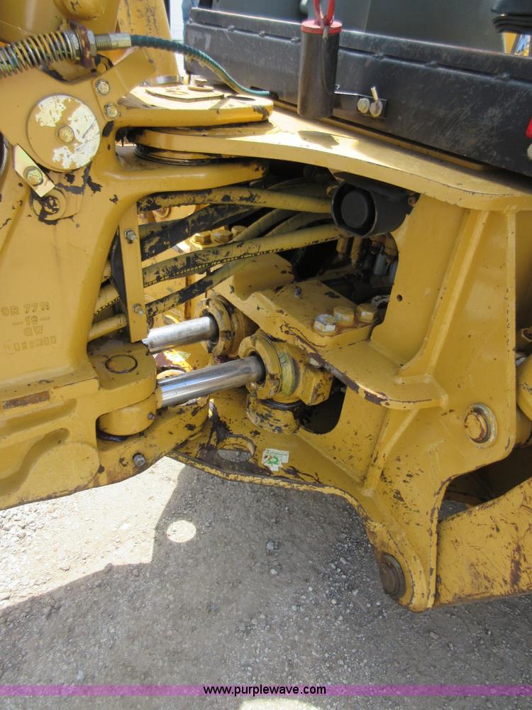 image for item D2440 2001 Caterpillar 420D backhoe