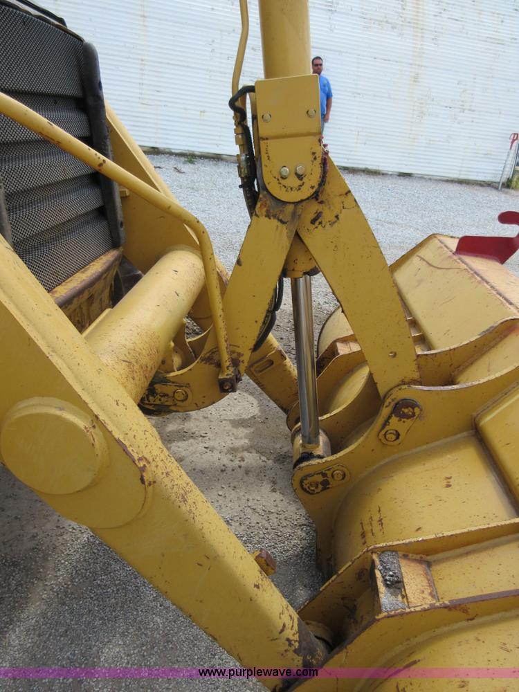 image for item D2440 2001 Caterpillar 420D backhoe