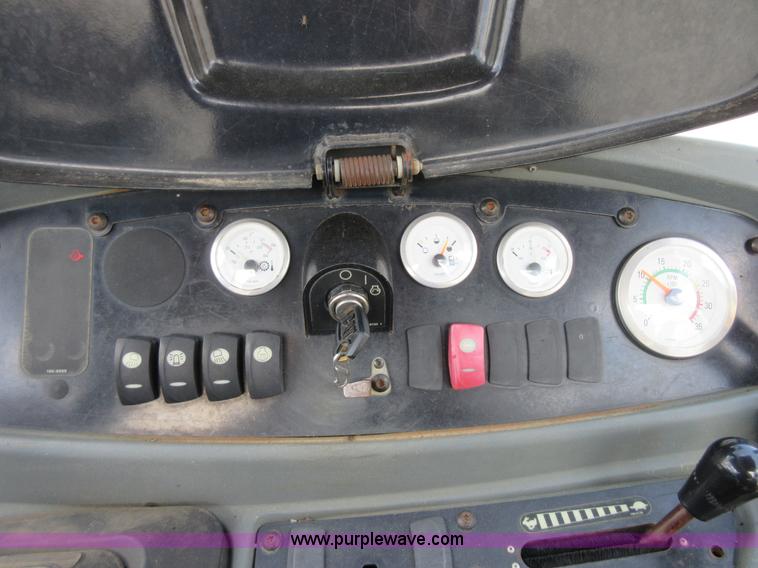 image for item D2440 2001 Caterpillar 420D backhoe