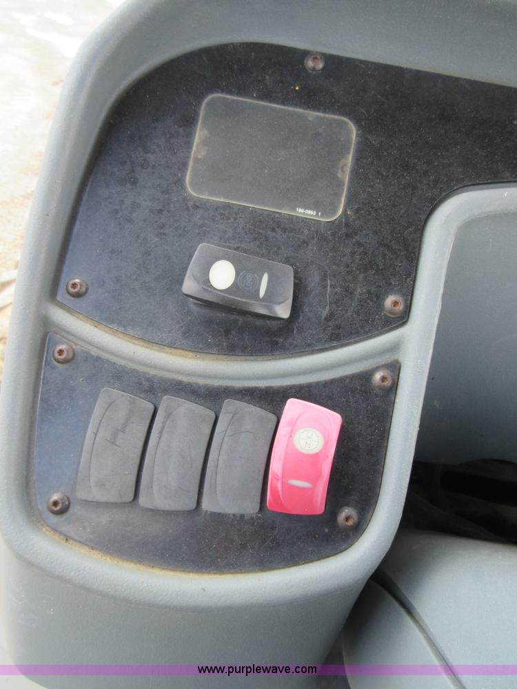 image for item D2440 2001 Caterpillar 420D backhoe