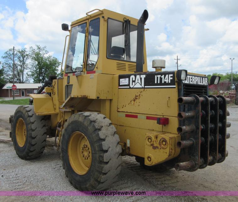 image for item D2441 1995 Caterpillar IT14F integrated tool carrier