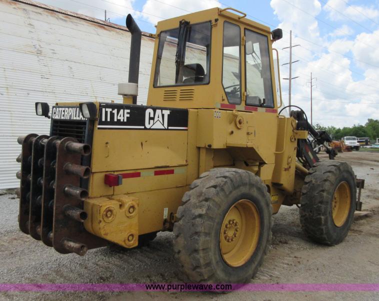 image for item D2441 1995 Caterpillar IT14F integrated tool carrier