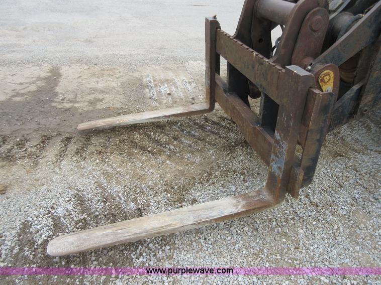 image for item D2441 1995 Caterpillar IT14F integrated tool carrier