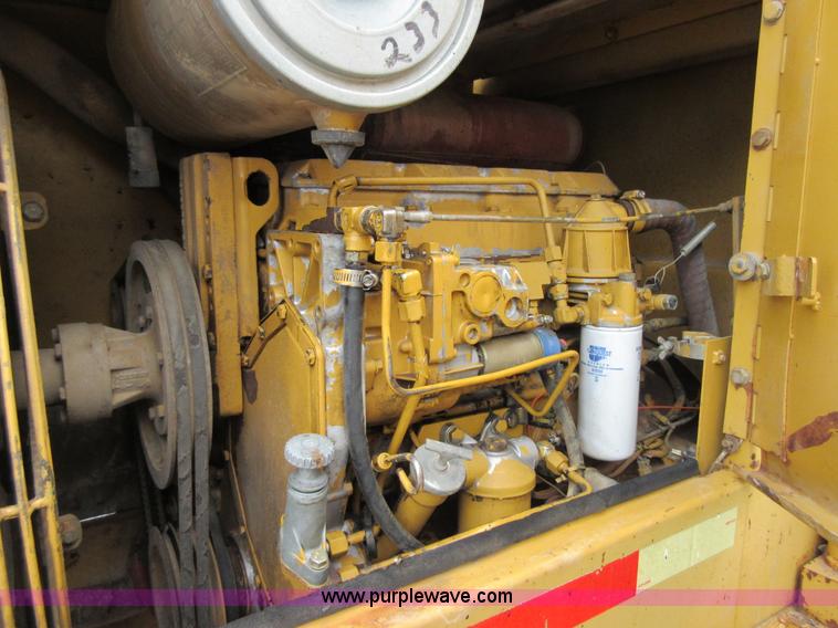 image for item D2441 1995 Caterpillar IT14F integrated tool carrier