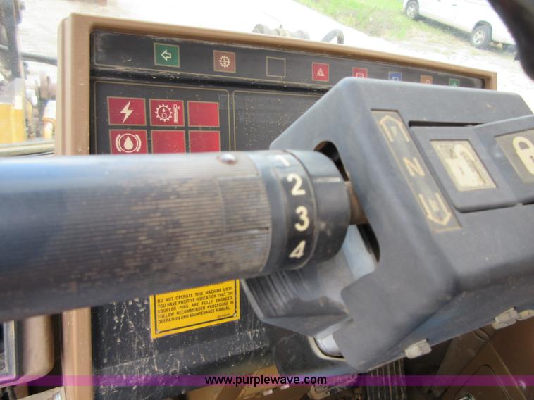 image for item D2441 1995 Caterpillar IT14F integrated tool carrier