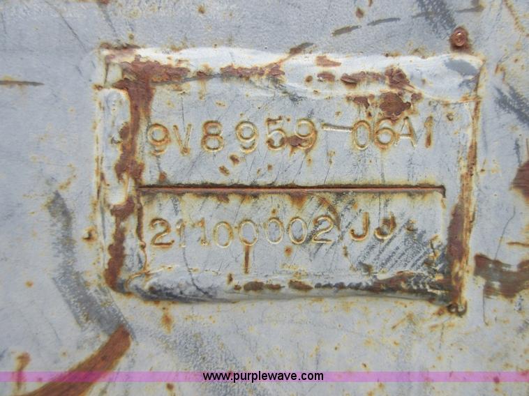 image for item D2441 1995 Caterpillar IT14F integrated tool carrier