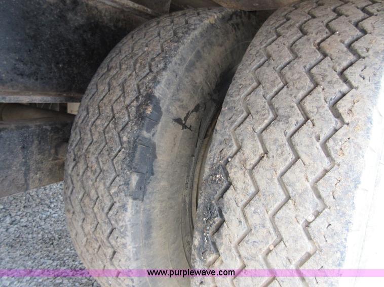 image for item D2443 1994 Trail-Eze equipment trailer