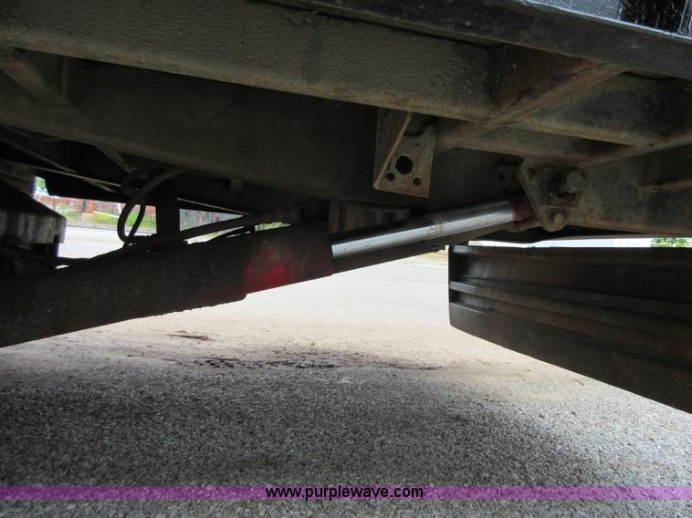 image for item D2443 1994 Trail-Eze equipment trailer