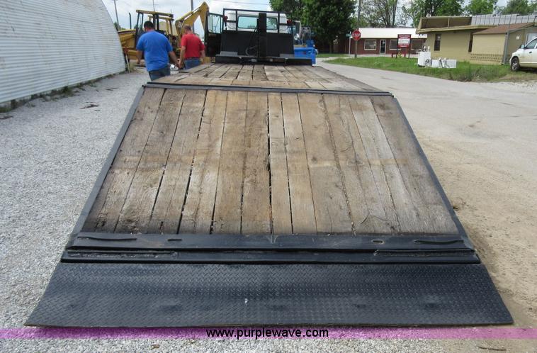 image for item D2443 1994 Trail-Eze equipment trailer