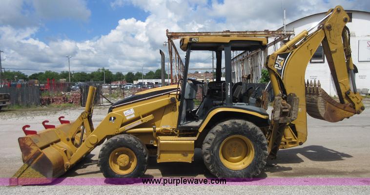 image for item D2444 2001 Caterpillar 420D backhoe