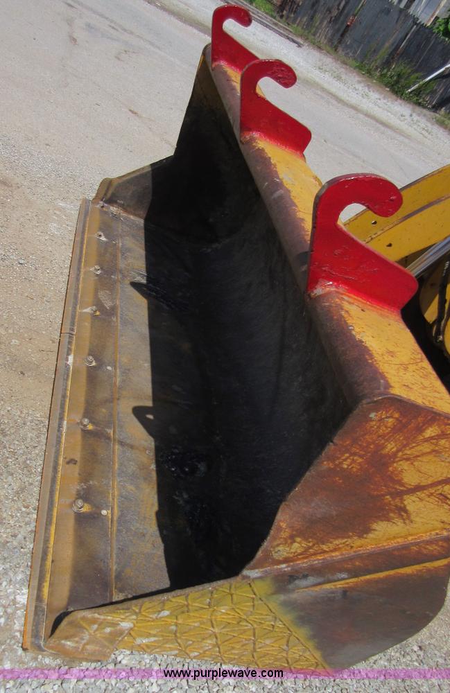 image for item D2444 2001 Caterpillar 420D backhoe