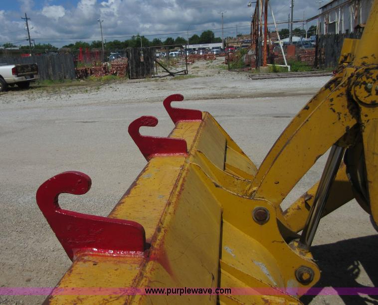 image for item D2444 2001 Caterpillar 420D backhoe