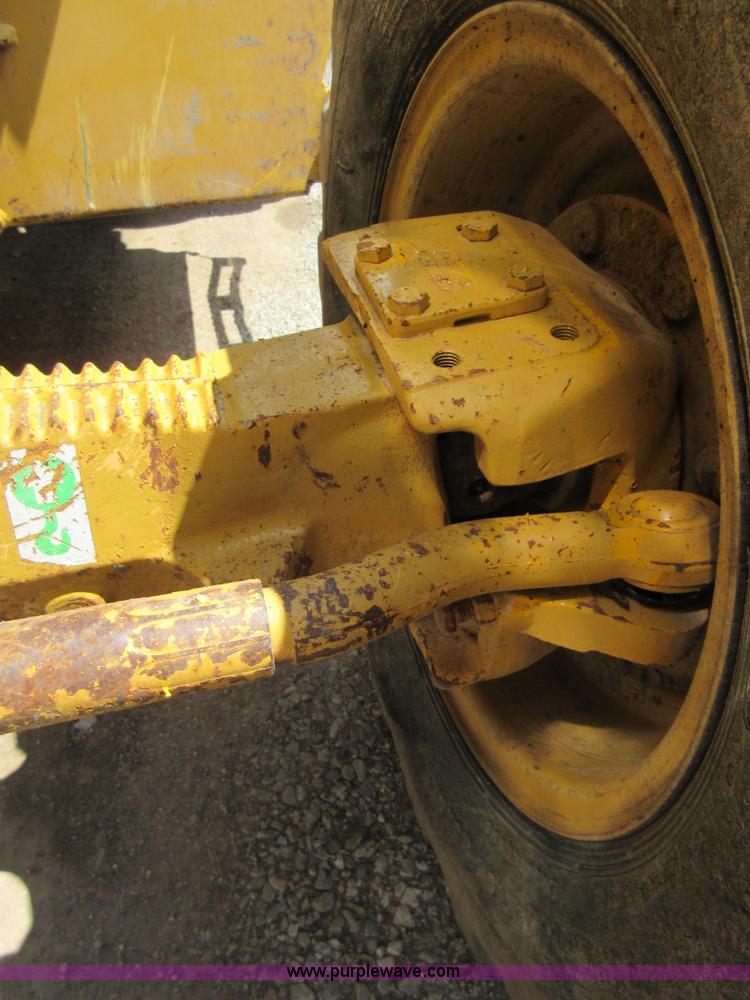 image for item D2444 2001 Caterpillar 420D backhoe