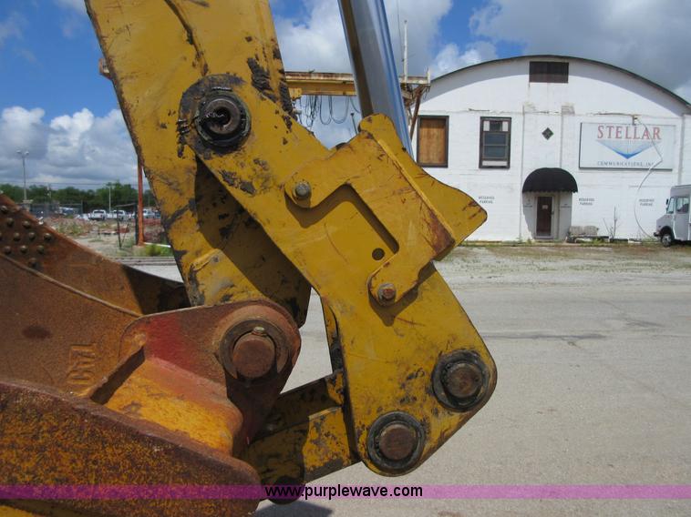 image for item D2444 2001 Caterpillar 420D backhoe