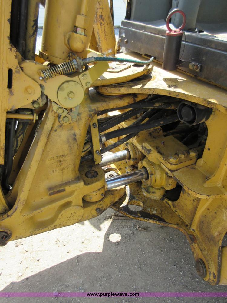 image for item D2444 2001 Caterpillar 420D backhoe