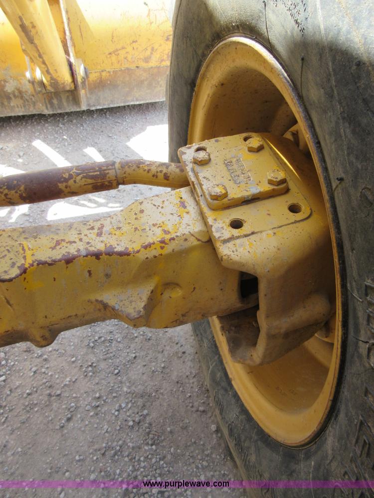 image for item D2444 2001 Caterpillar 420D backhoe