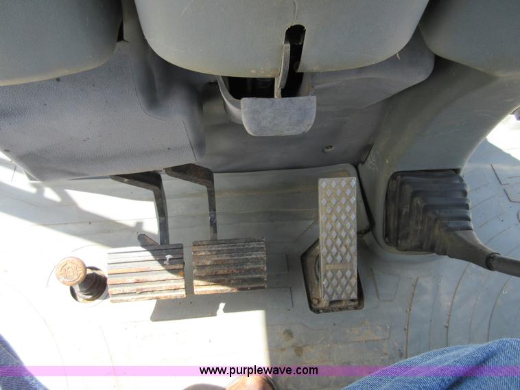 image for item D2444 2001 Caterpillar 420D backhoe