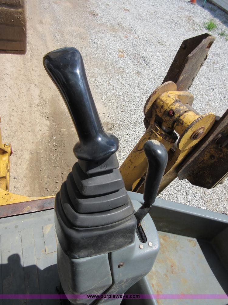 image for item D2444 2001 Caterpillar 420D backhoe