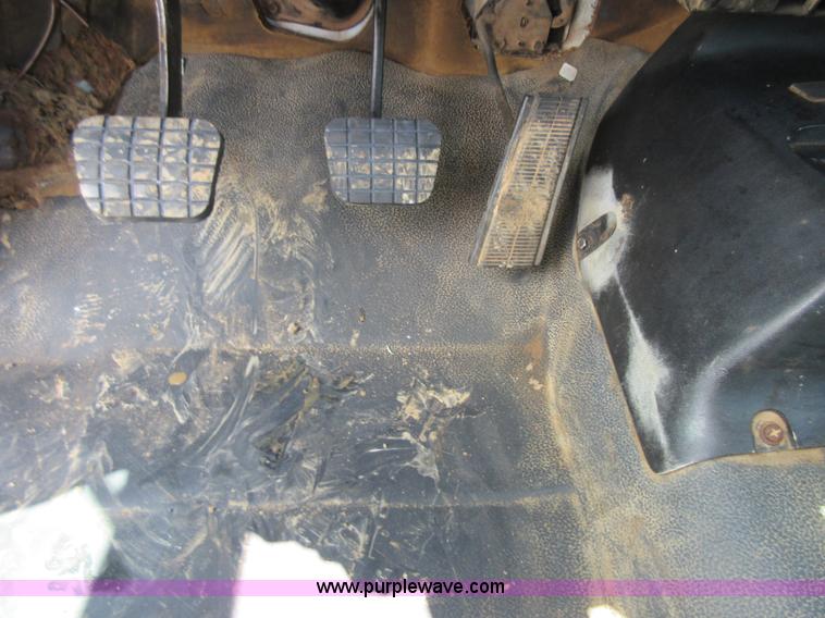 image for item D2445 1995 Chevrolet Kodiak Service truck