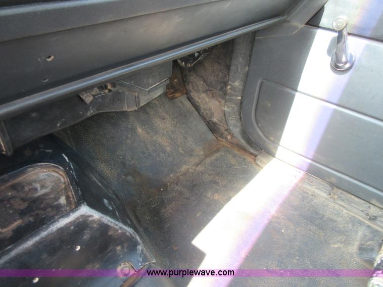 image for item D2445 1995 Chevrolet Kodiak Service truck