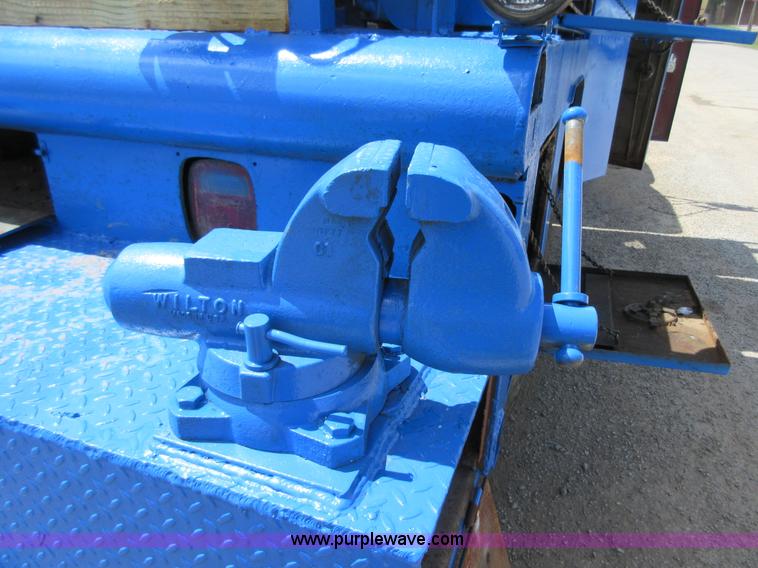 image for item D2445 1995 Chevrolet Kodiak Service truck