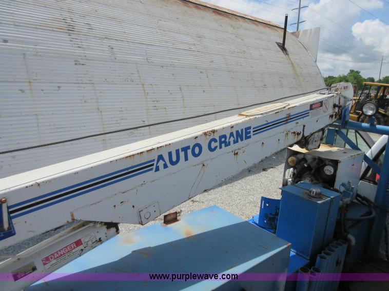 image for item D2445 1995 Chevrolet Kodiak Service truck