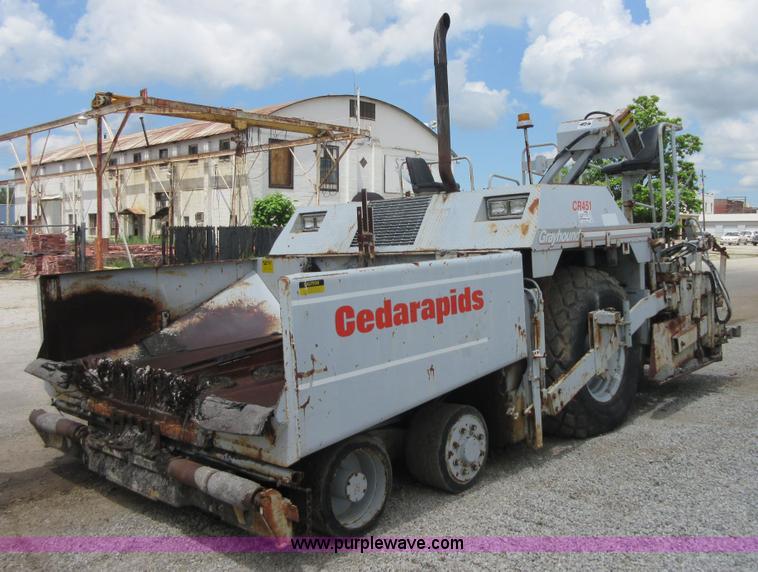 image for item D2446 Cedarapids CR451 asphalt paver