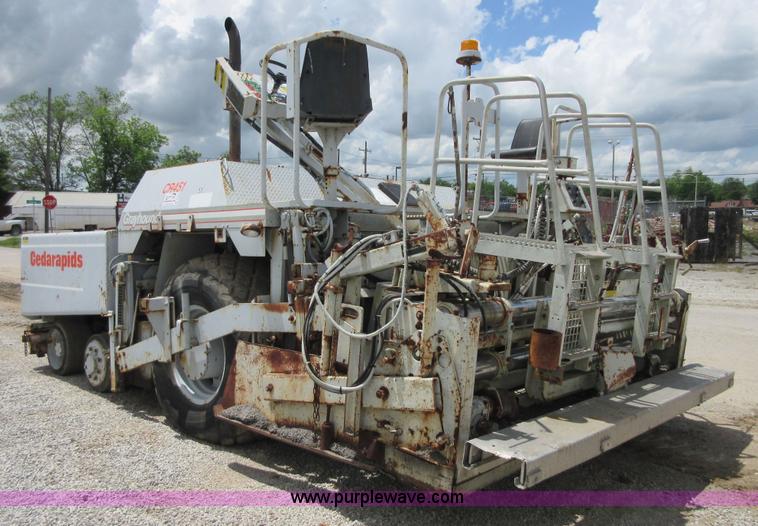 image for item D2446 Cedarapids CR451 asphalt paver