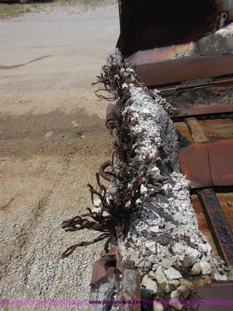 image for item D2446 Cedarapids CR451 asphalt paver