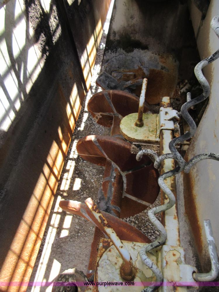 image for item D2446 Cedarapids CR451 asphalt paver