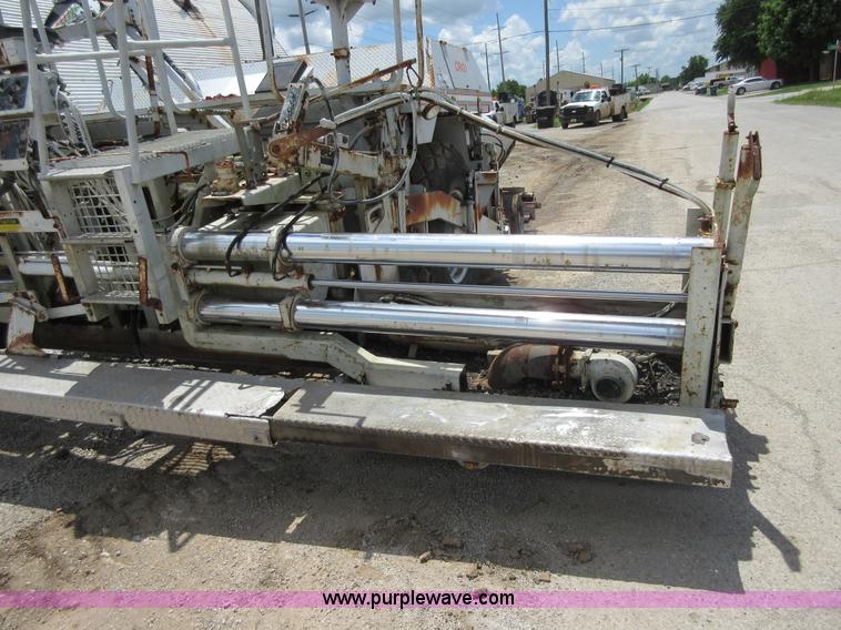 image for item D2446 Cedarapids CR451 asphalt paver