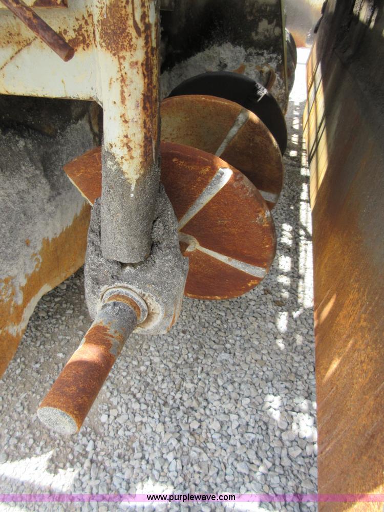 image for item D2446 Cedarapids CR451 asphalt paver