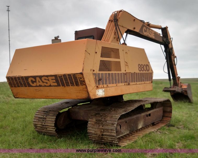 image for item F7794 1984 Case 880D excavator
